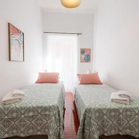 Filarmonikis Deluxe * Corfu (city)