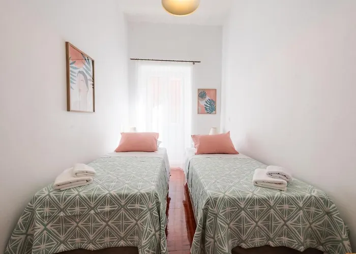 Filarmonikis Deluxe * Corfu (city)